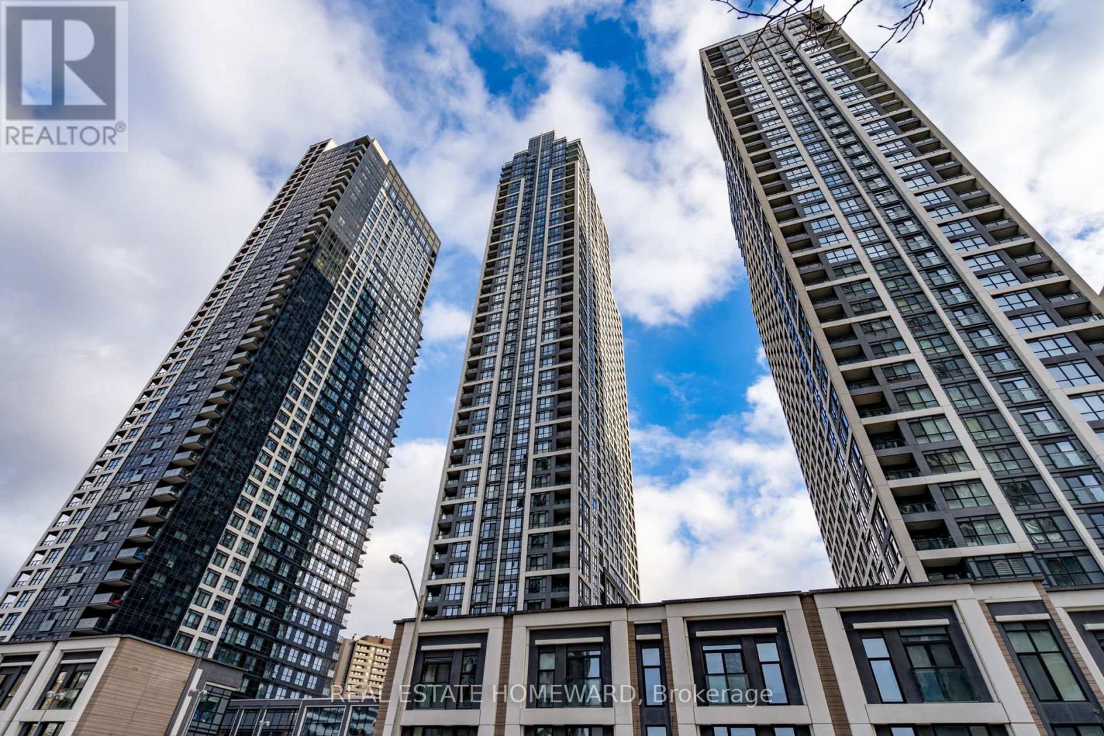 7 MABELLE AVENUE, Toronto, Ontario