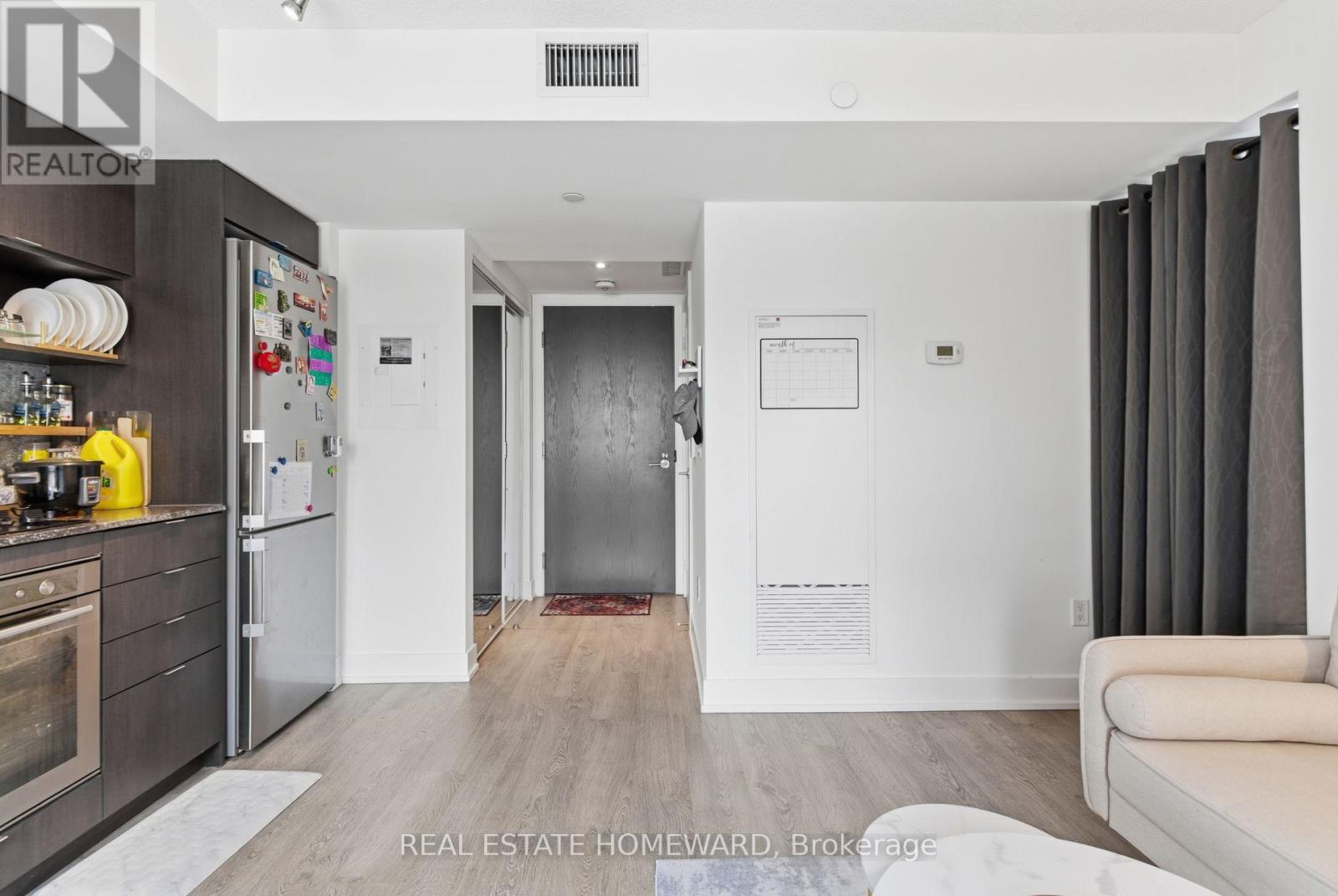 7 Mabelle Avenue, Toronto, Ontario  M9A 0C9 - Photo 21 - W12728532