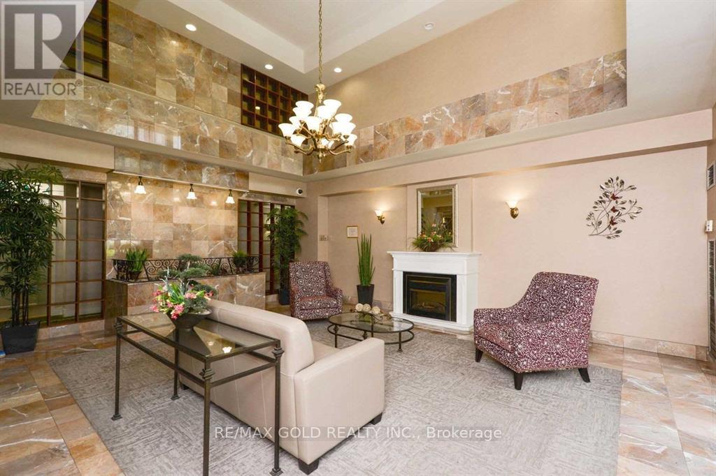 704 - 5 Lisa Street, Brampton, Ontario  L6T 4T4 - Photo 4 - W12728574