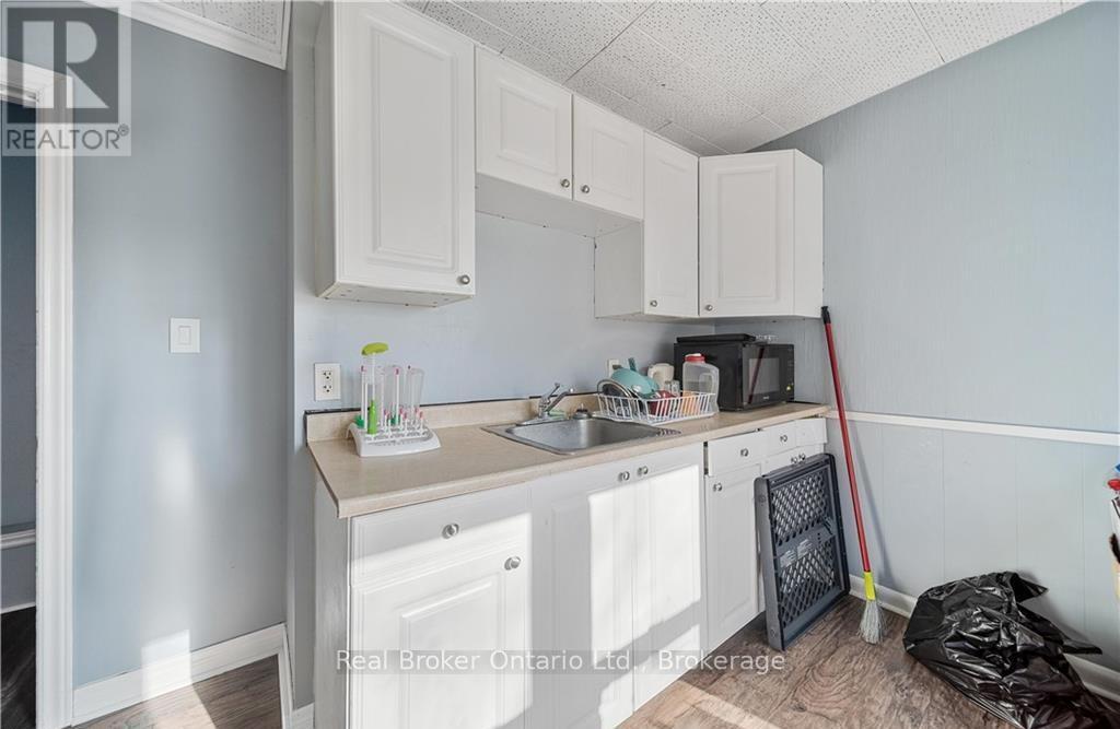 473 Colborne Street, Brantford, Ontario  N3S 3N9 - Photo 8 - X12728666