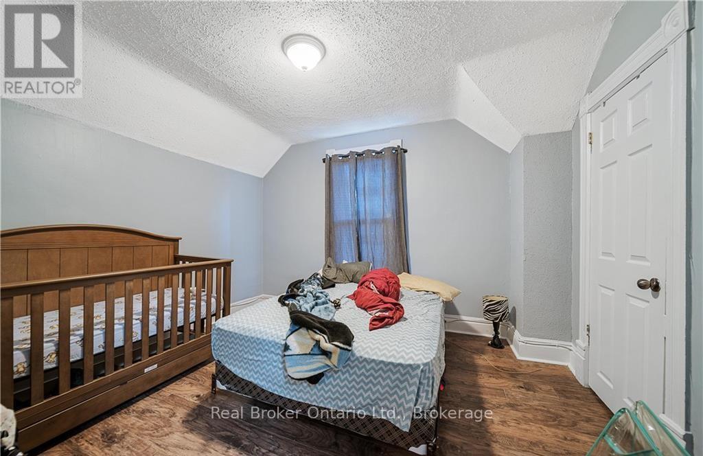 473 Colborne Street, Brantford, Ontario  N3S 3N9 - Photo 9 - X12728666