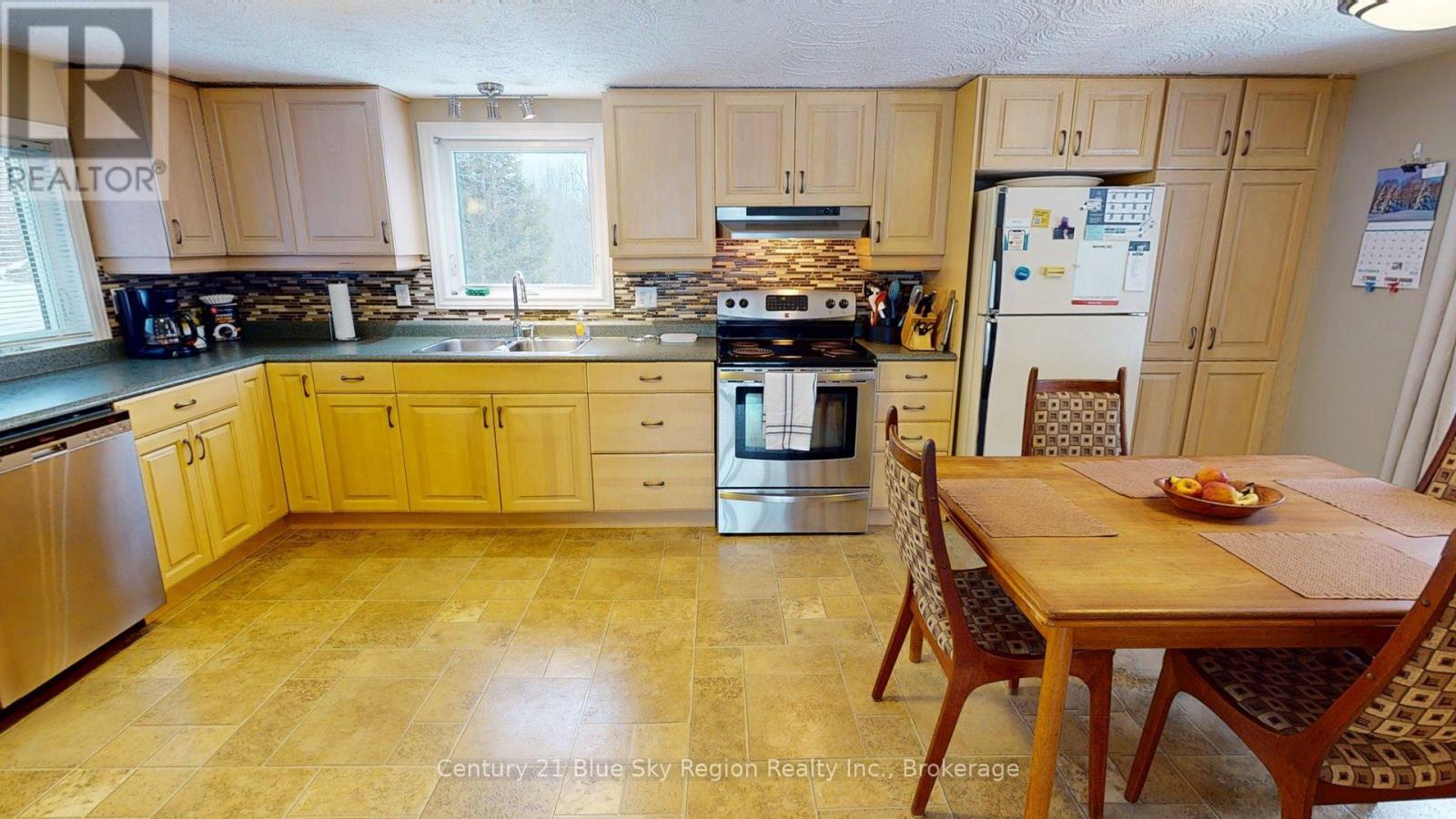 36 Nichols Street, Callander, Ontario  P0H 1H0 - Photo 10 - X12728692