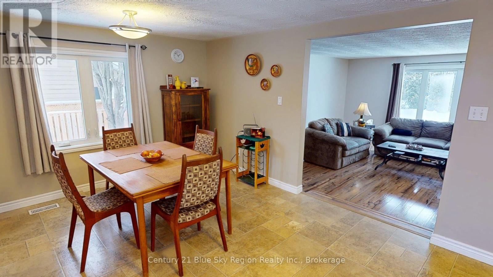 36 Nichols Street, Callander, Ontario  P0H 1H0 - Photo 12 - X12728692