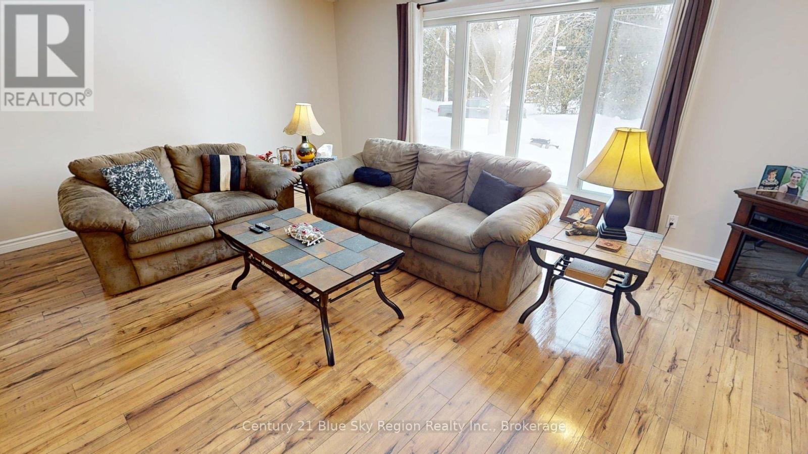 36 Nichols Street, Callander, Ontario  P0H 1H0 - Photo 14 - X12728692