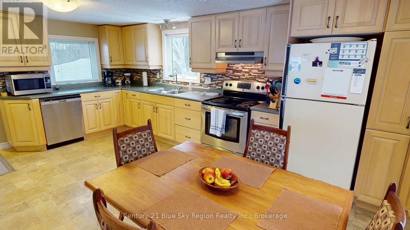 36 Nichols Street, Callander, Ontario  P0H 1H0 - Photo 7 - X12728692