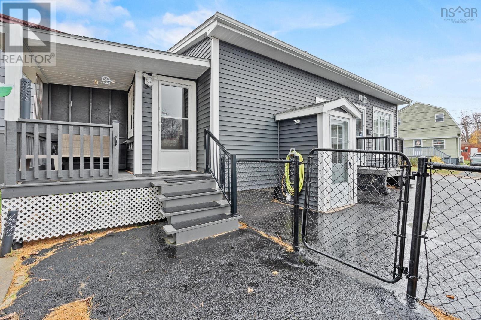 5 Herbert Street, Dartmouth, Nova Scotia  B2W 1J1 - Photo 6 - 202601474