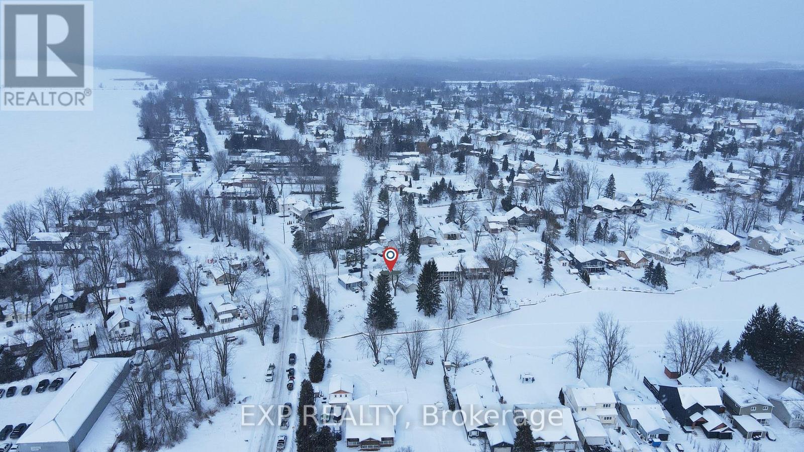 31a Ridge Avenue, Ramara, Ontario  L0K 1B0 - Photo 4 - S12724194