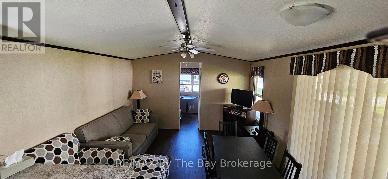 17 Chippewa Trail, Wasaga Beach, Ontario  L9Z 1X7 - Photo 11 - S12728766