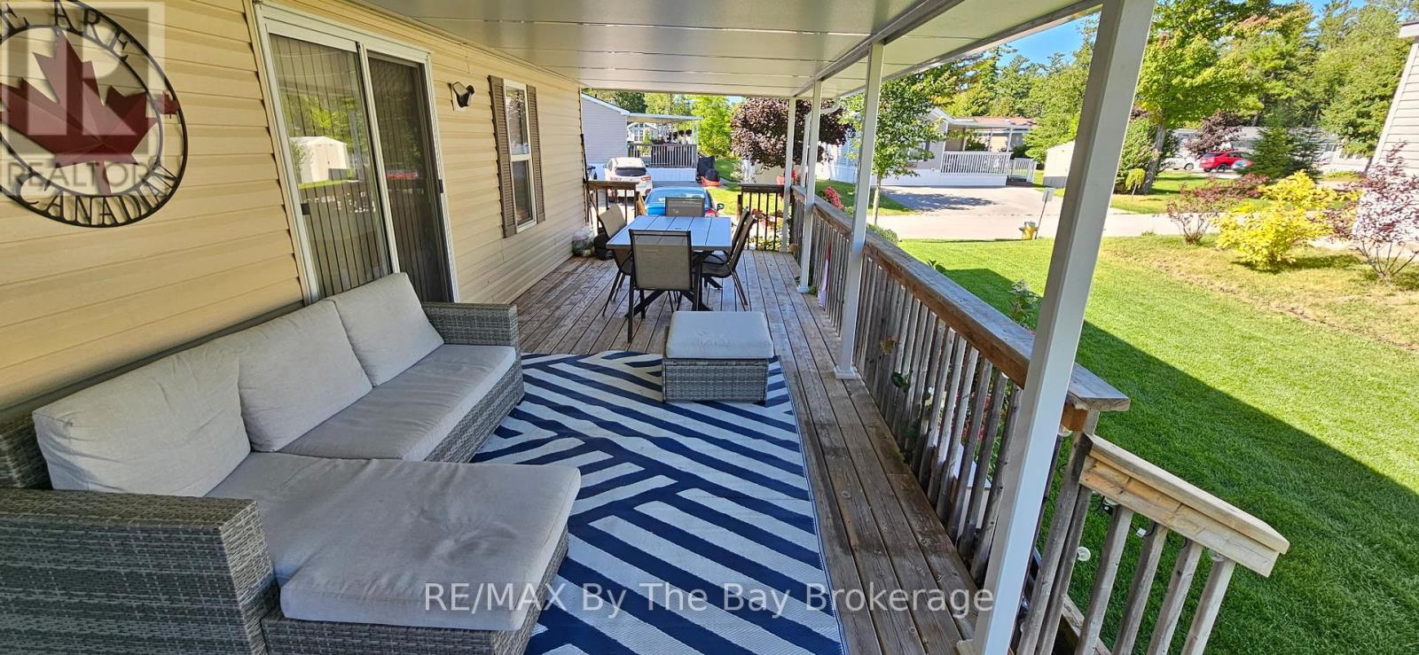 17 Chippewa Trail, Wasaga Beach, Ontario  L9Z 1X7 - Photo 4 - S12728766