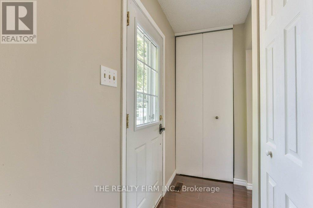 56 Toulon Crescent, London East, Ontario  N5V 1J5 - Photo 6 - X12728600