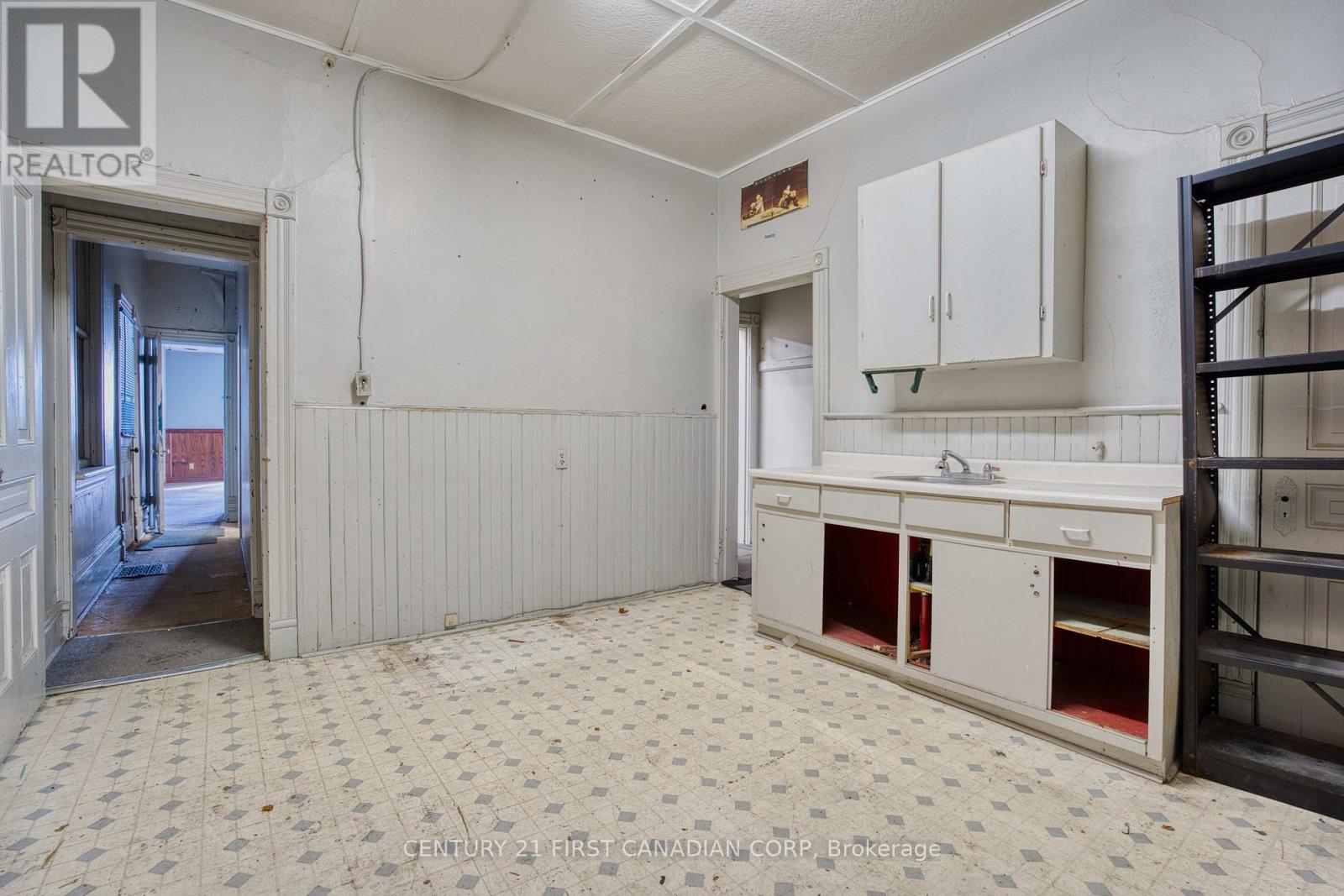 Unit#1-2 - 432 Clarence Street, London East, Ontario  N6A 3M8 - Photo 11 - X12728740