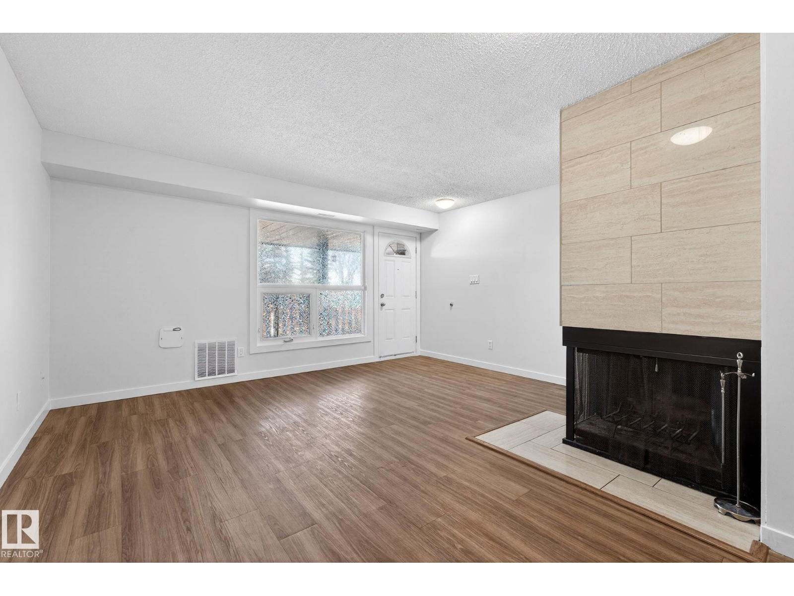 135 Surrey Gardens Nw, Edmonton, Alberta  T5T 1Z3 - Photo 3 - E4469572