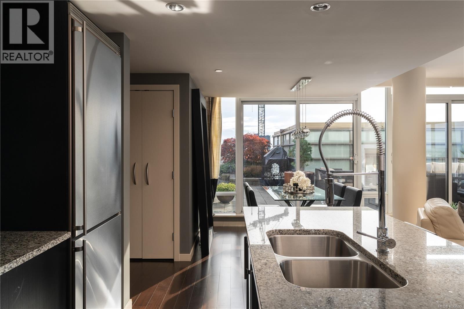 1406 707 Courtney St, Victoria, British Columbia V8W 0A9 - Photo 11 - 1023690