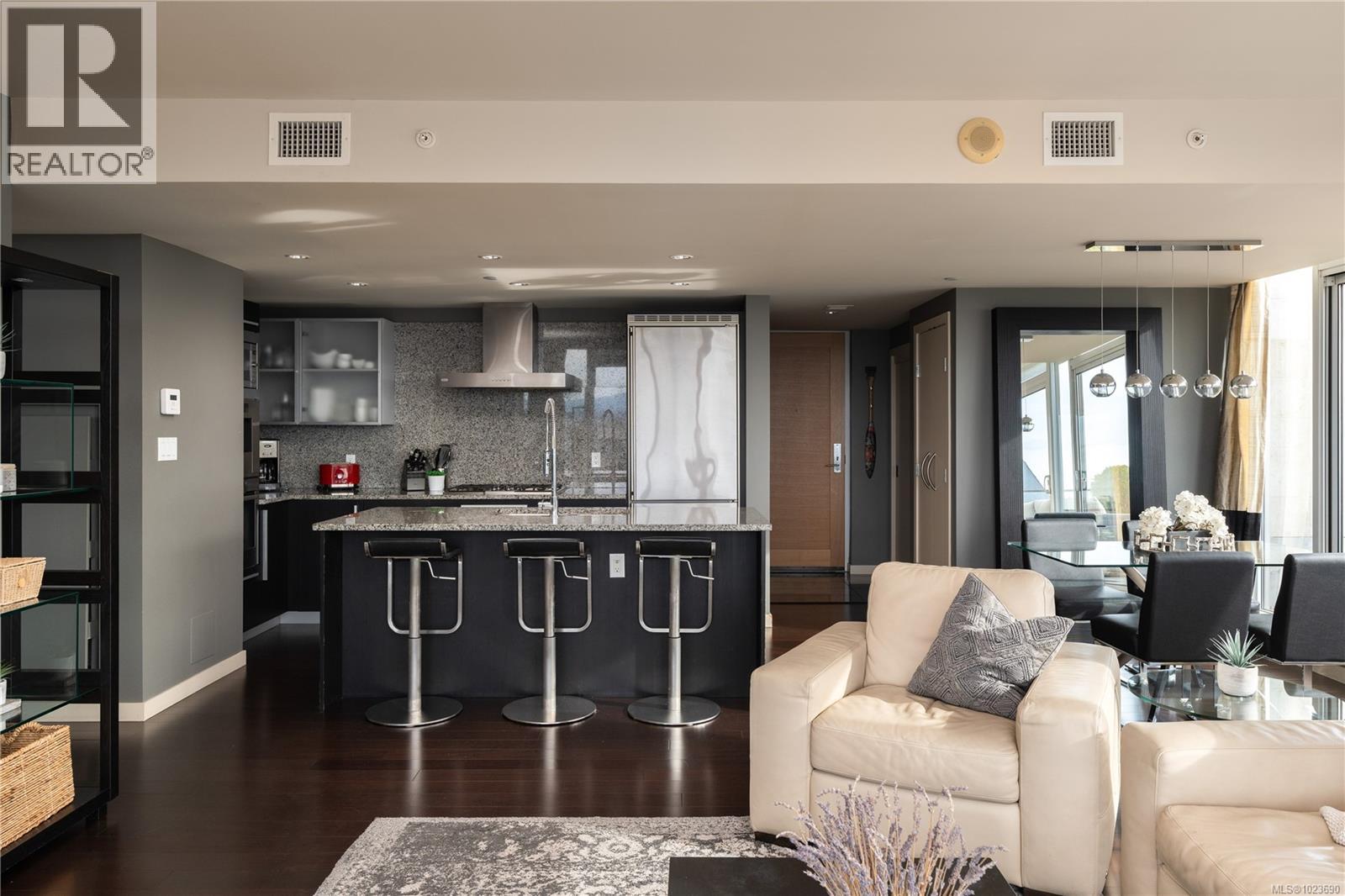 1406 707 Courtney St, Victoria, British Columbia V8W 0A9 - Photo 8 - 1023690