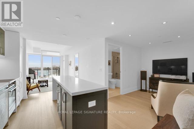 408 - 25 Malcolm Road, Toronto, Ontario  M4G 0C1 - Photo 2 - C12728714