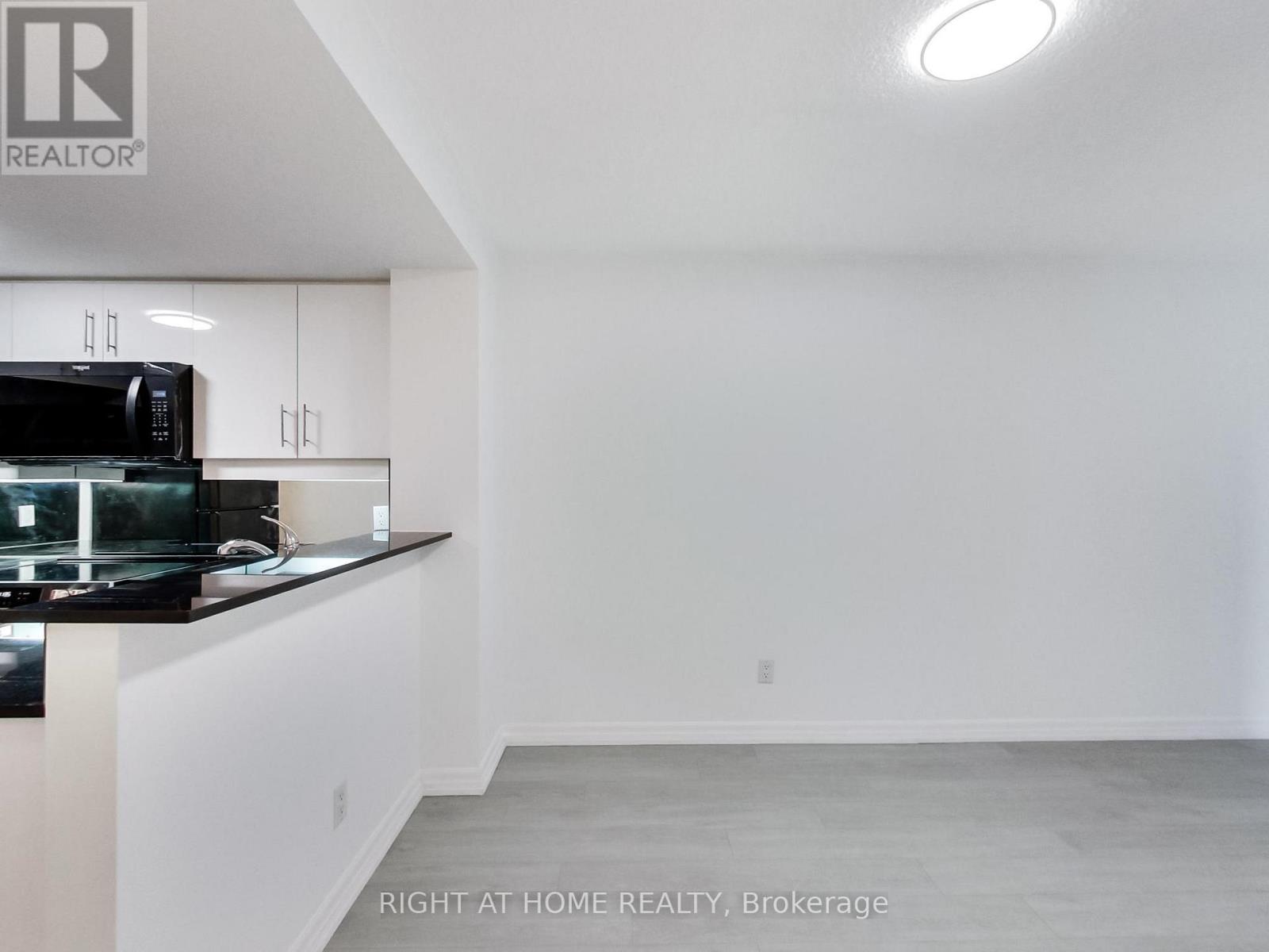 711 - 300 Bloor Street E, Toronto, Ontario  M4W 3S2 - Photo 18 - C12728732