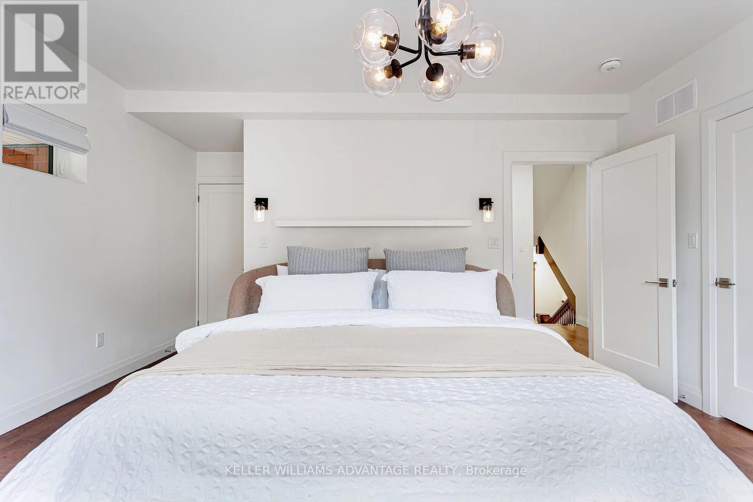 Main - 42 Delaware Avenue, Toronto, Ontario  M6H 2S7 - Photo 17 - C12728748