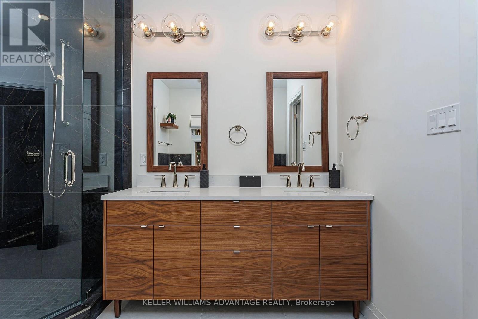 Main - 42 Delaware Avenue, Toronto, Ontario  M6H 2S7 - Photo 23 - C12728748