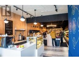 1263 DUNDAS STREET W, Toronto, Ontario