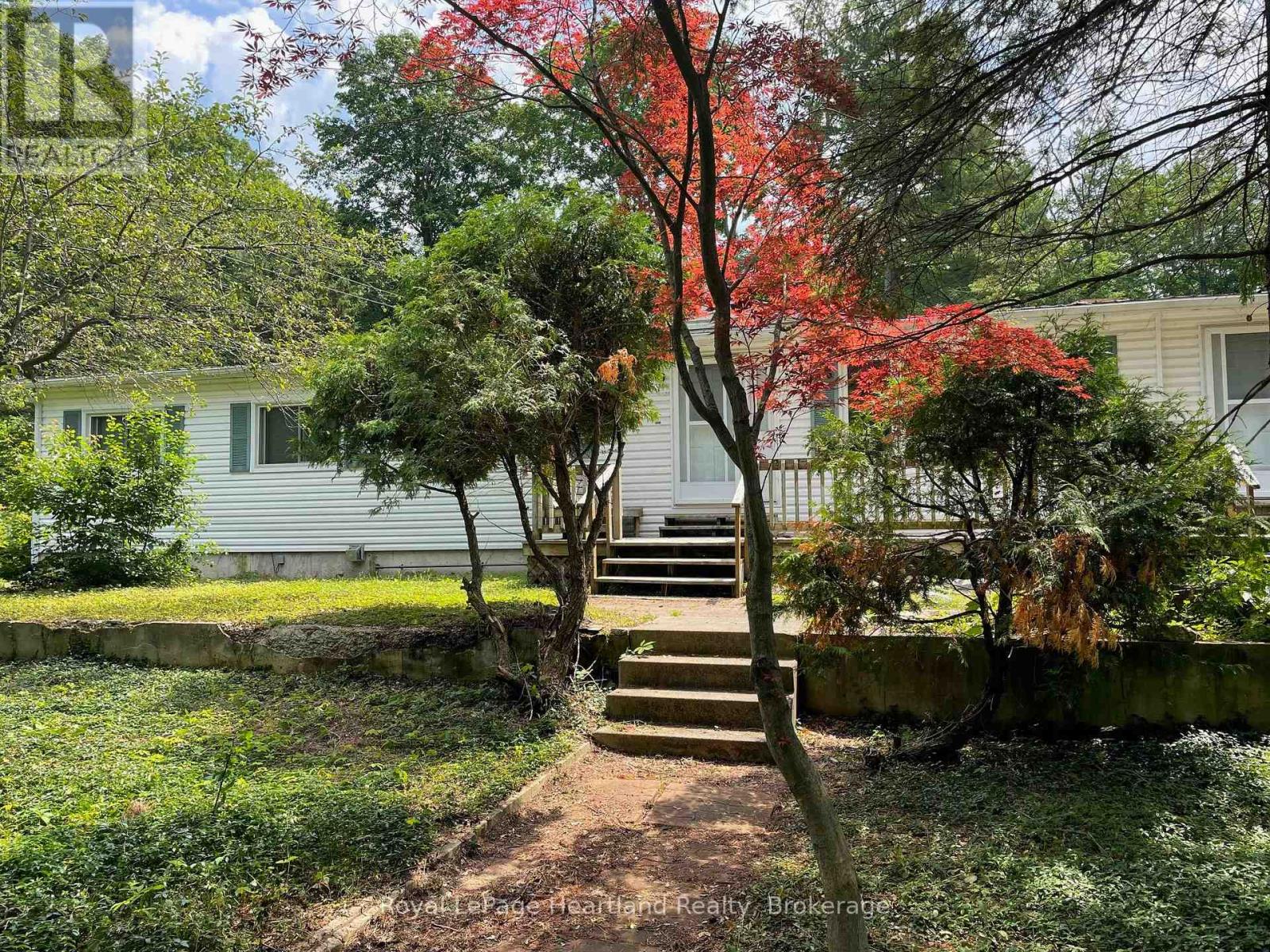 Photo 34 of 36 for 902 White Cedar Dr. - 35791 Bayfield River Road