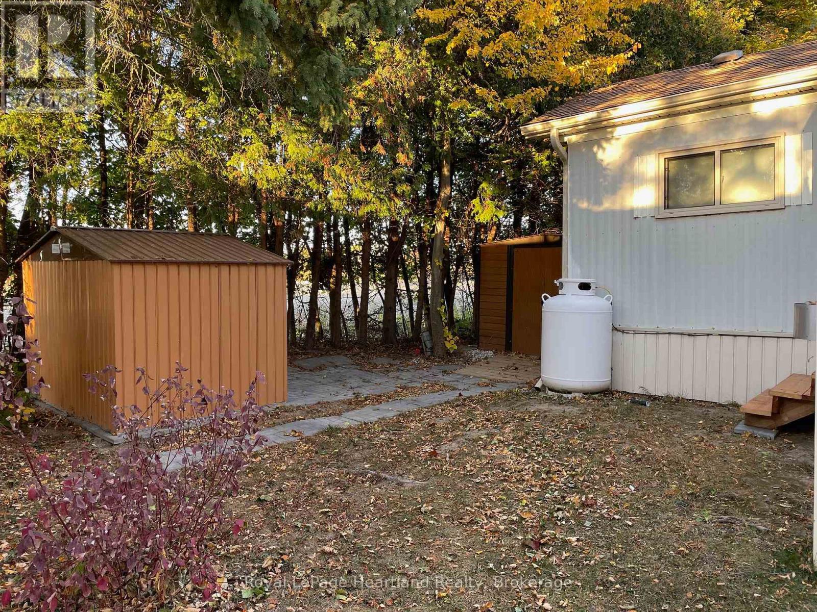 36 Sutton Drive, Ashfield-Colborne-Wawanosh, Ontario  N7A 3Y3 - Photo 15 - X11896559