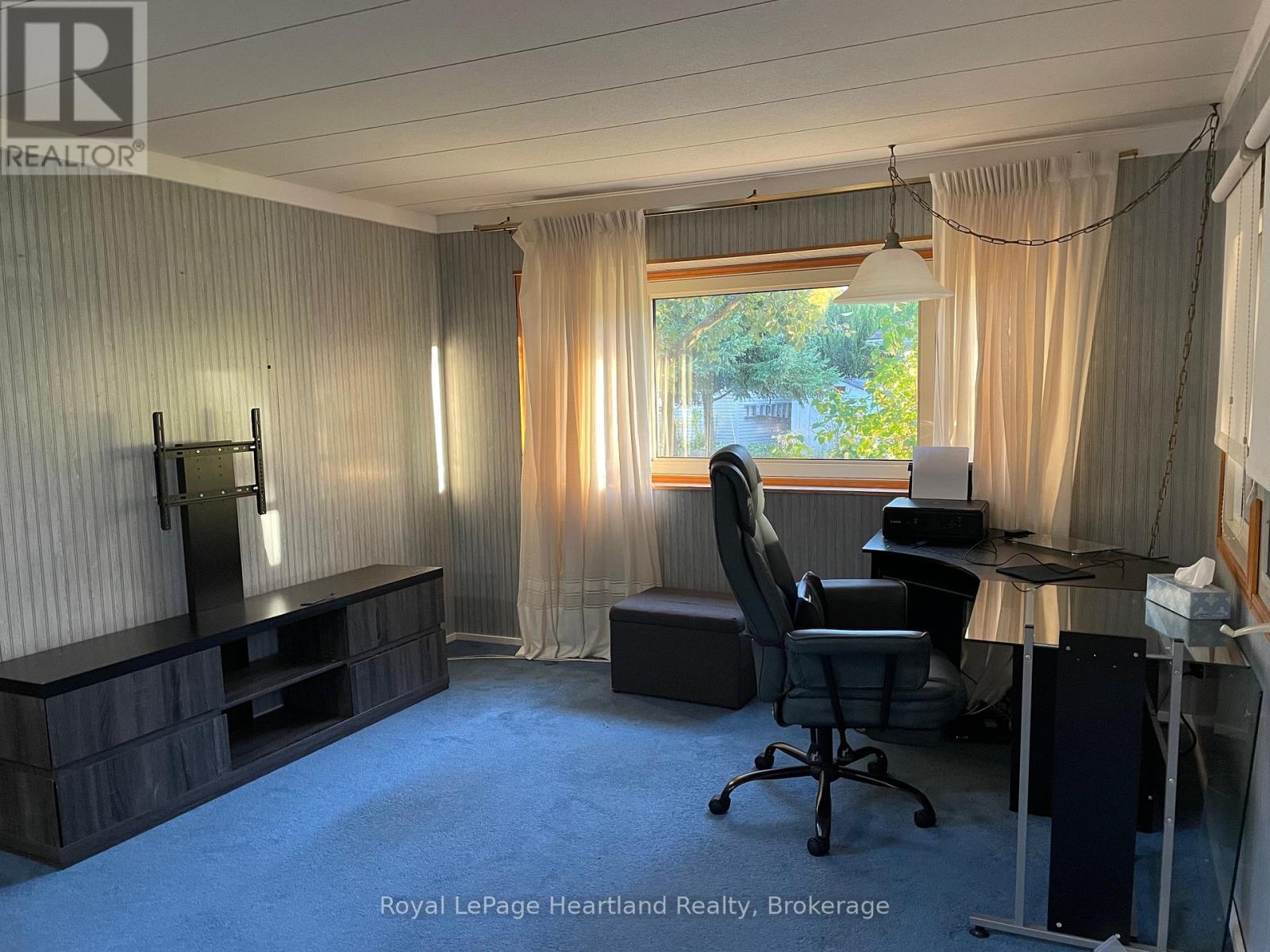 36 Sutton Drive, Ashfield-Colborne-Wawanosh, Ontario  N7A 3Y3 - Photo 8 - X11896559