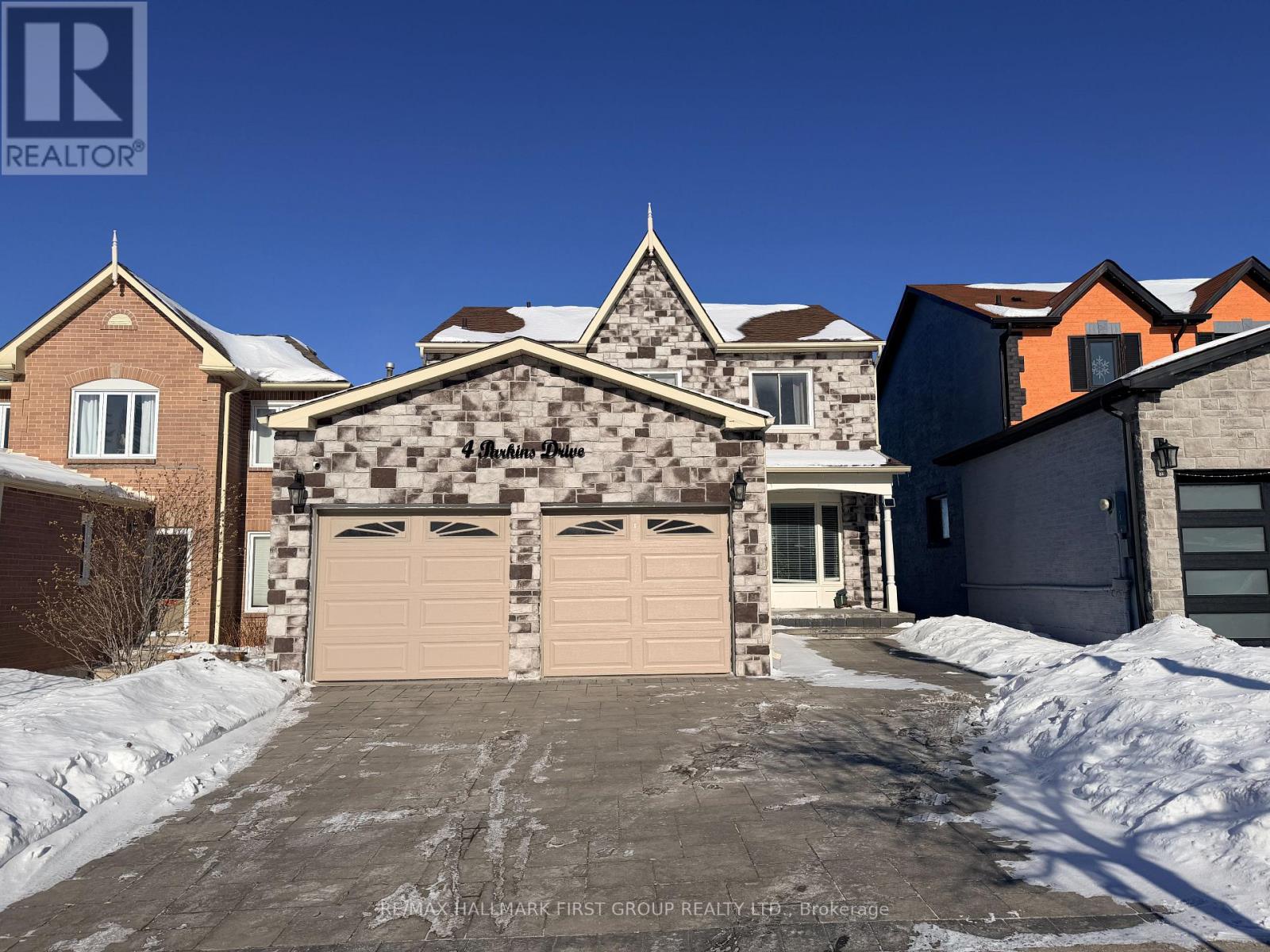 4 PARKINS DRIVE, Ajax, Ontario