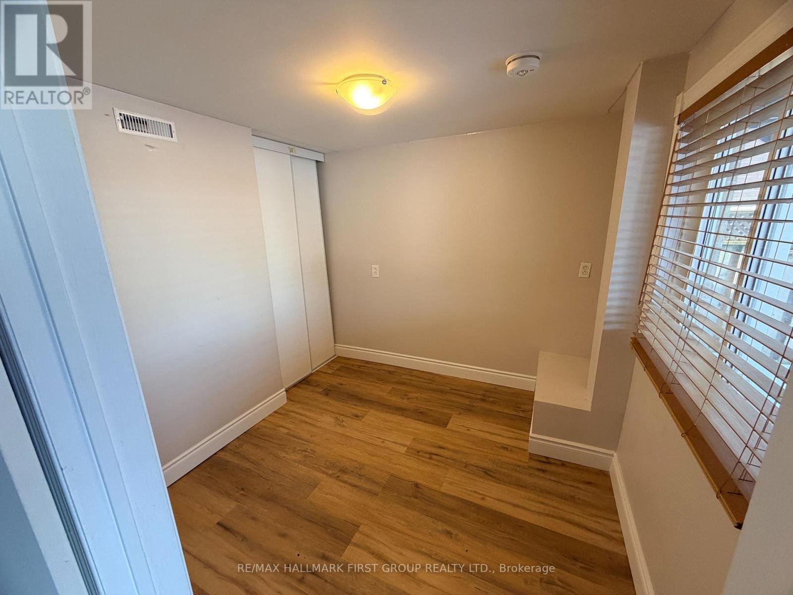 4 Parkins Drive, Ajax, Ontario  L1T 3L1 - Photo 7 - E12728638