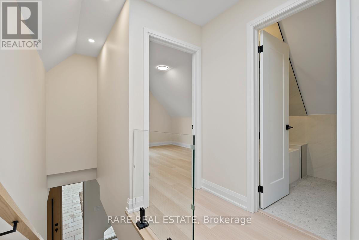 5 - 191 Gledhill Avenue, Toronto, Ontario  M4C 5K9 - Photo 6 - E12728774