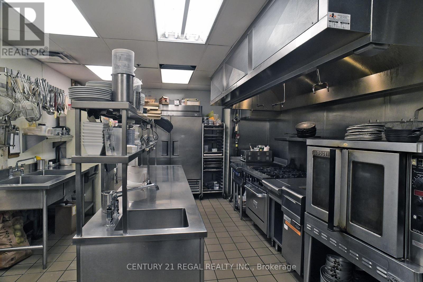 56 Temperance Street, Toronto, Ontario  M5H 3V5 - Photo 6 - C12700838