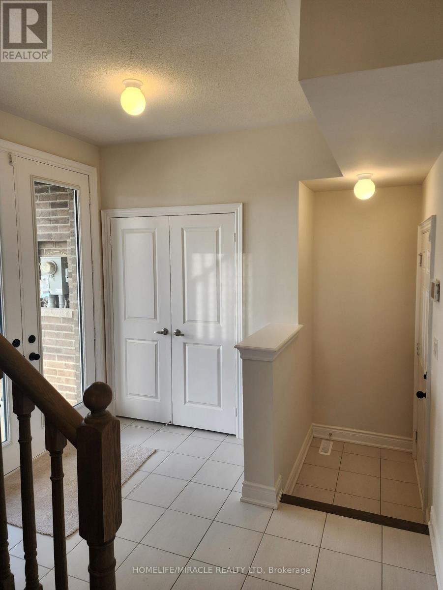 102 Thule Street, Vaughan, Ontario  L4H 5L5 - Photo 13 - N12728652