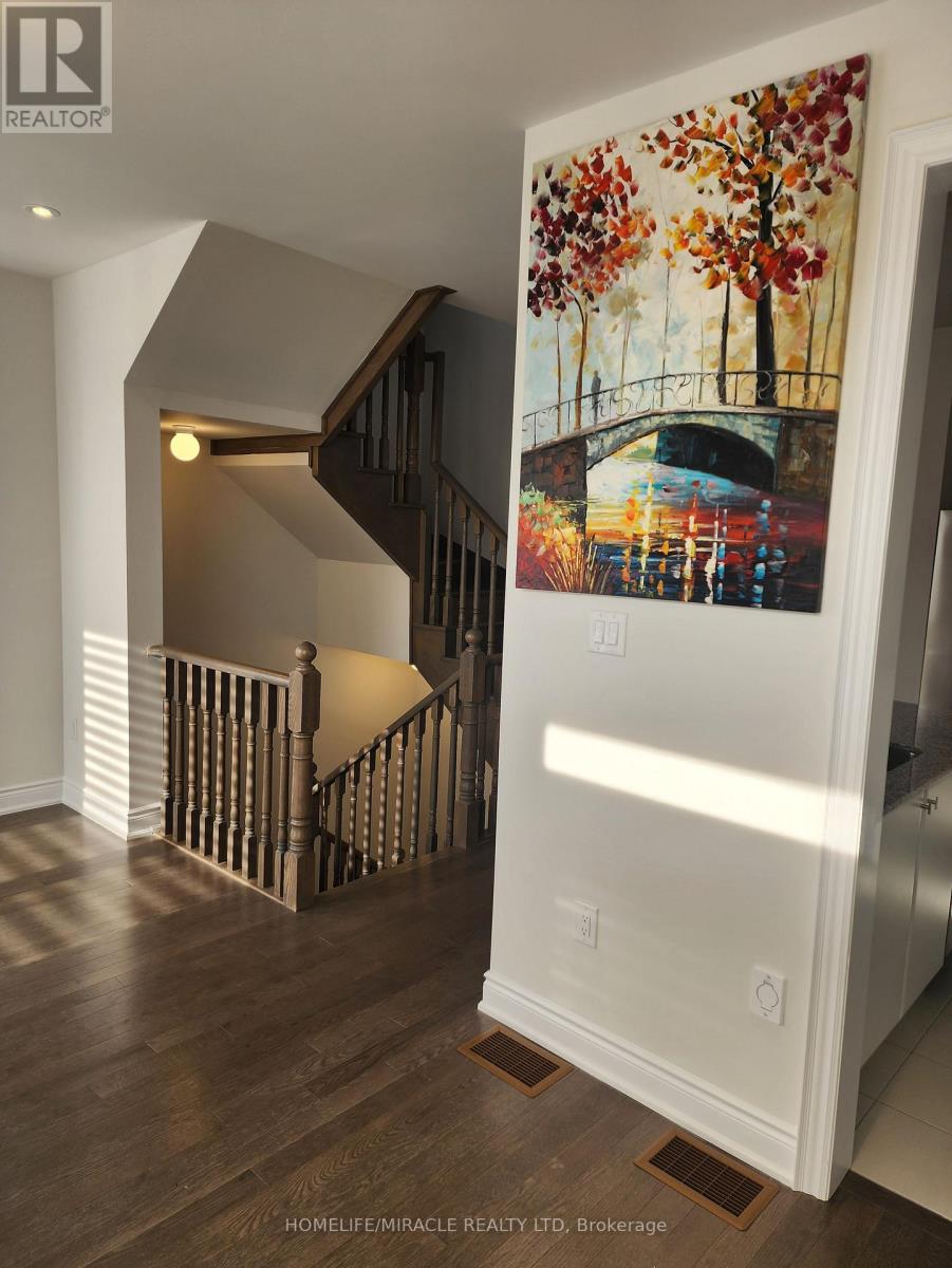 102 Thule Street, Vaughan, Ontario  L4H 5L5 - Photo 4 - N12728652