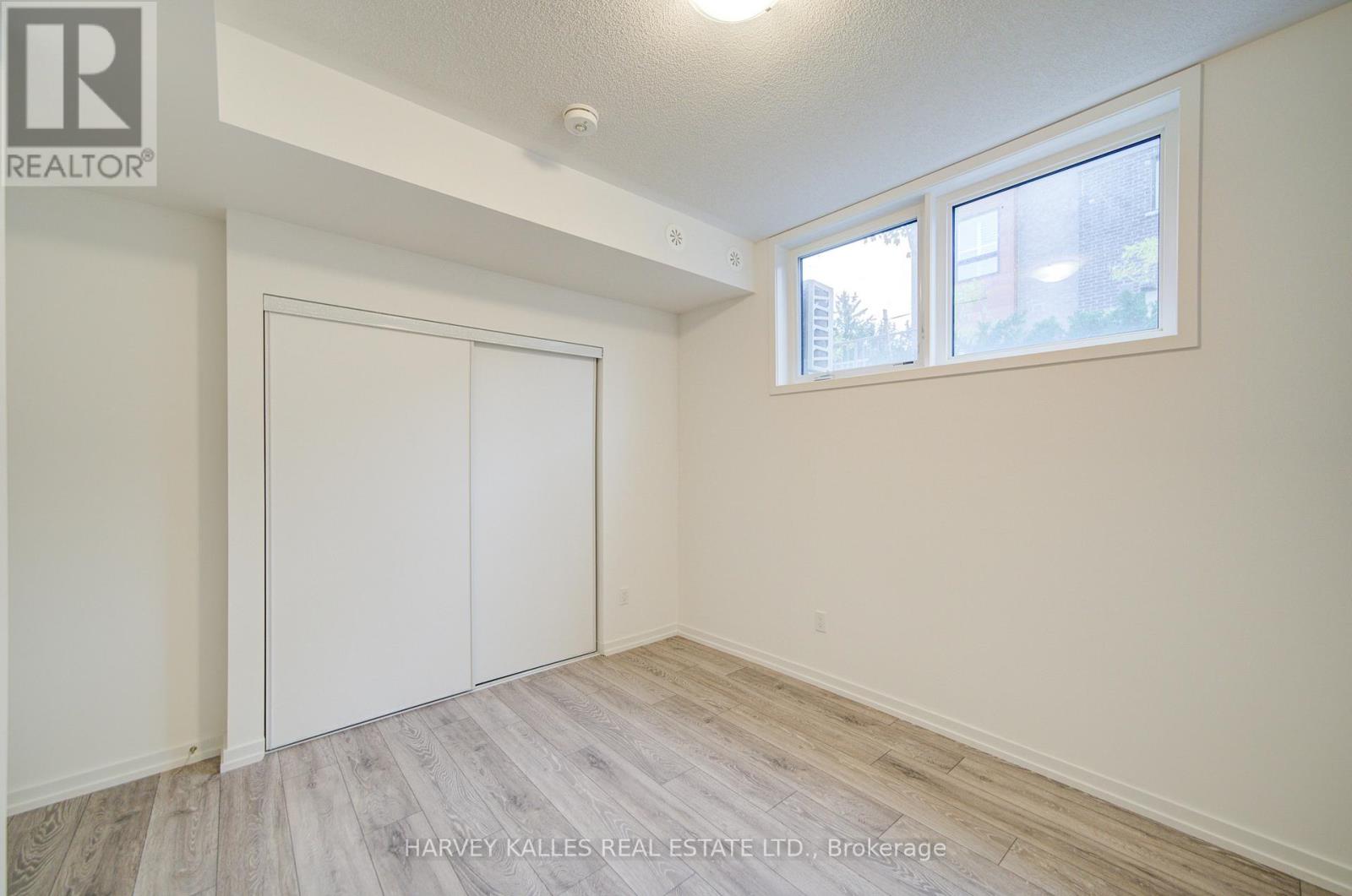 16 - 24 Lytham Green Circle, Newmarket, Ontario  L3Y 0H4 - Photo 16 - N12728656