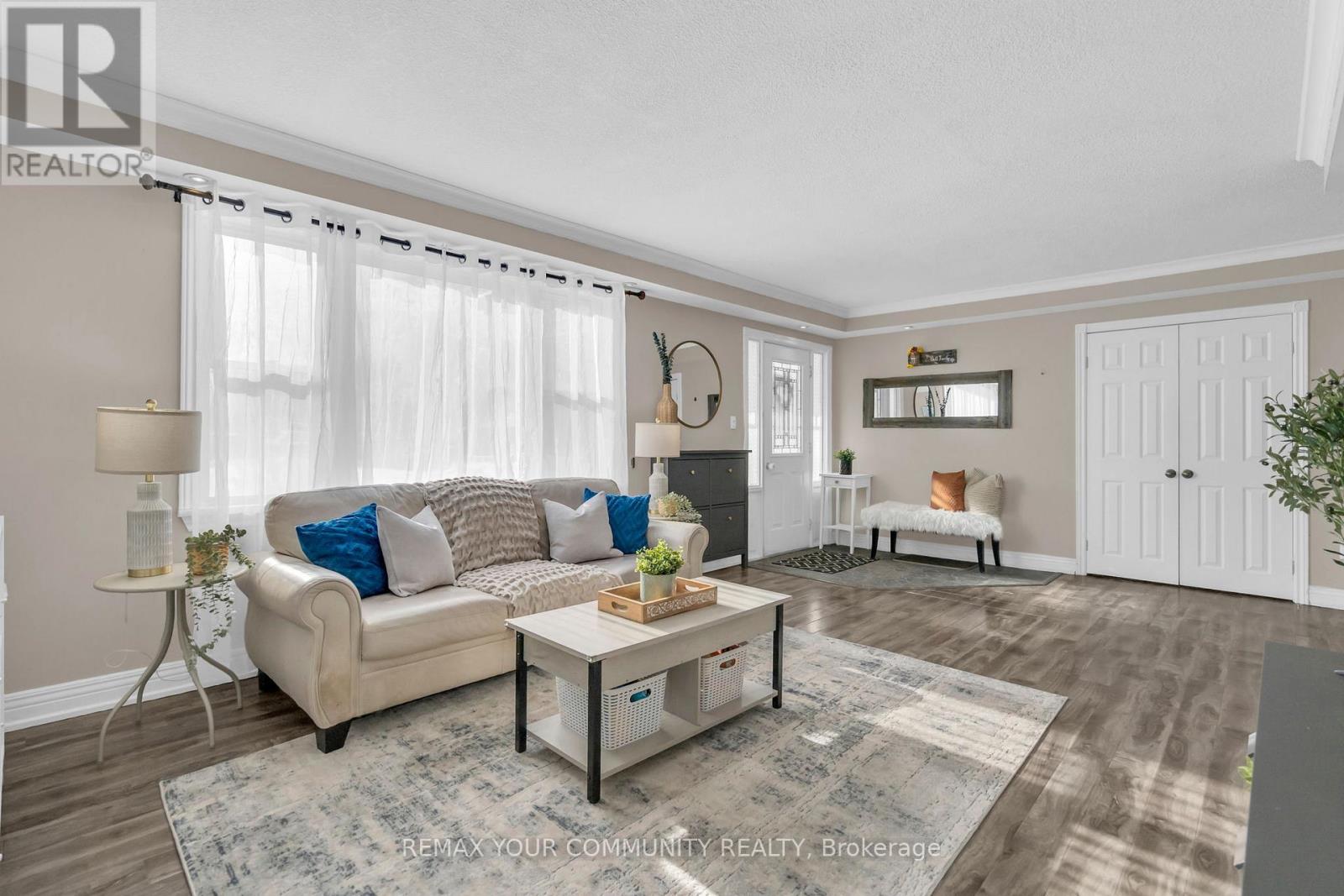 162 Bessborough Drive, Georgina, Ontario  L4P 2R8 - Photo 11 - N12728718