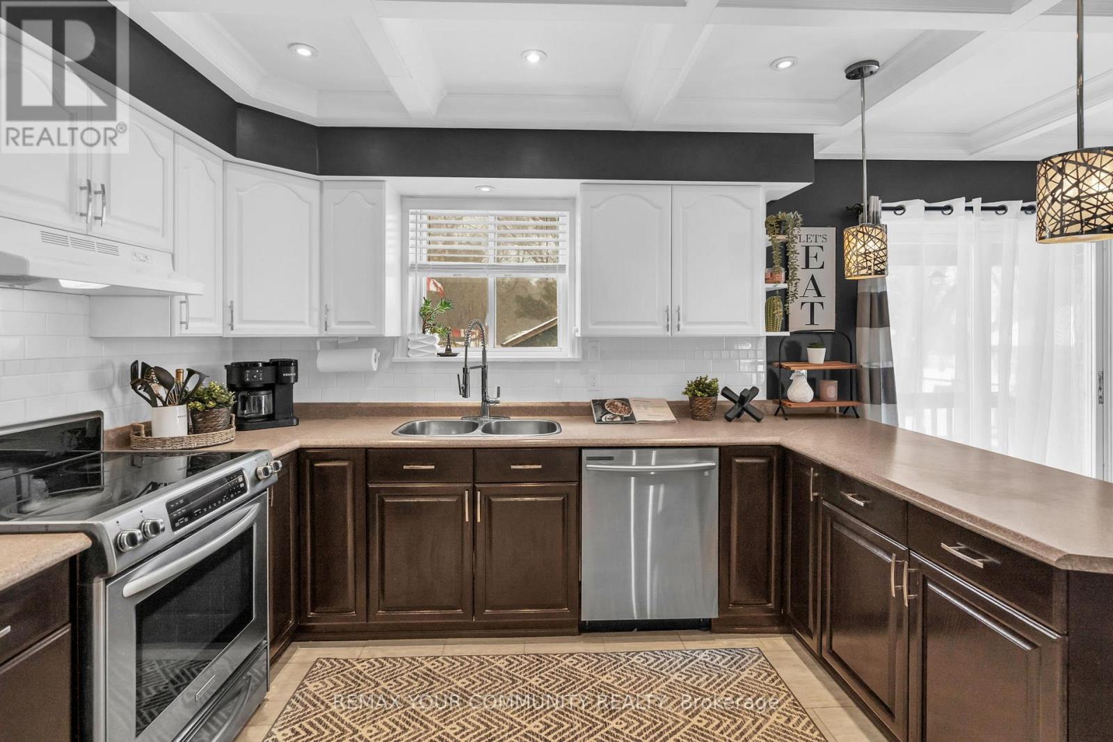 162 Bessborough Drive, Georgina, Ontario  L4P 2R8 - Photo 21 - N12728718