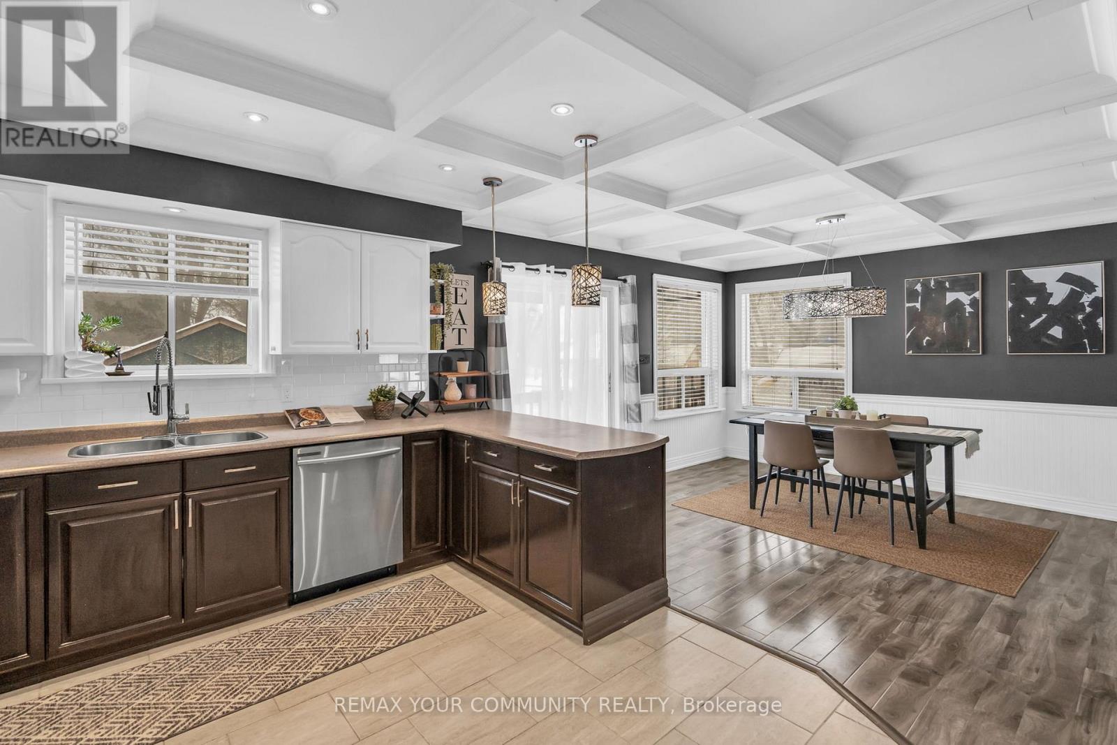 162 Bessborough Drive, Georgina, Ontario  L4P 2R8 - Photo 23 - N12728718