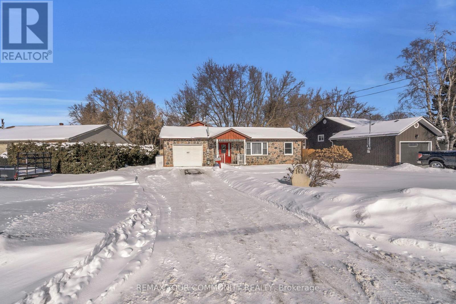 162 Bessborough Drive, Georgina, Ontario  L4P 2R8 - Photo 3 - N12728718