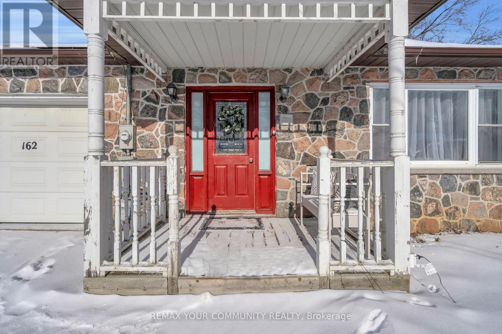 162 Bessborough Drive, Georgina, Ontario  L4P 2R8 - Photo 6 - N12728718