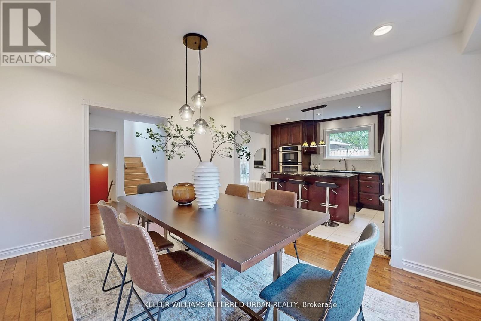 158 Walton Drive, Aurora, Ontario  L4G 3R8 - Photo 8 - N12728722