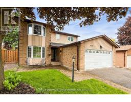 158 WALTON DRIVE, Aurora, Ontario