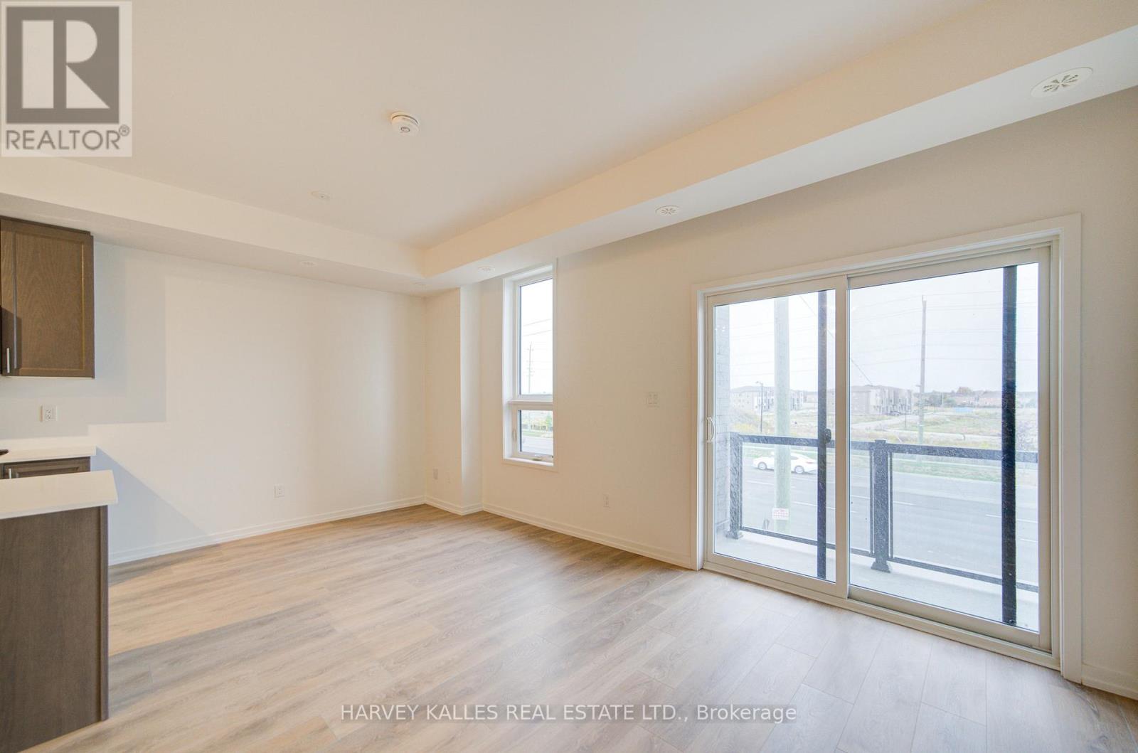 11 - 18 Lytham Green Circle, Newmarket, Ontario  L3Y 0H4 - Photo 14 - N12728750