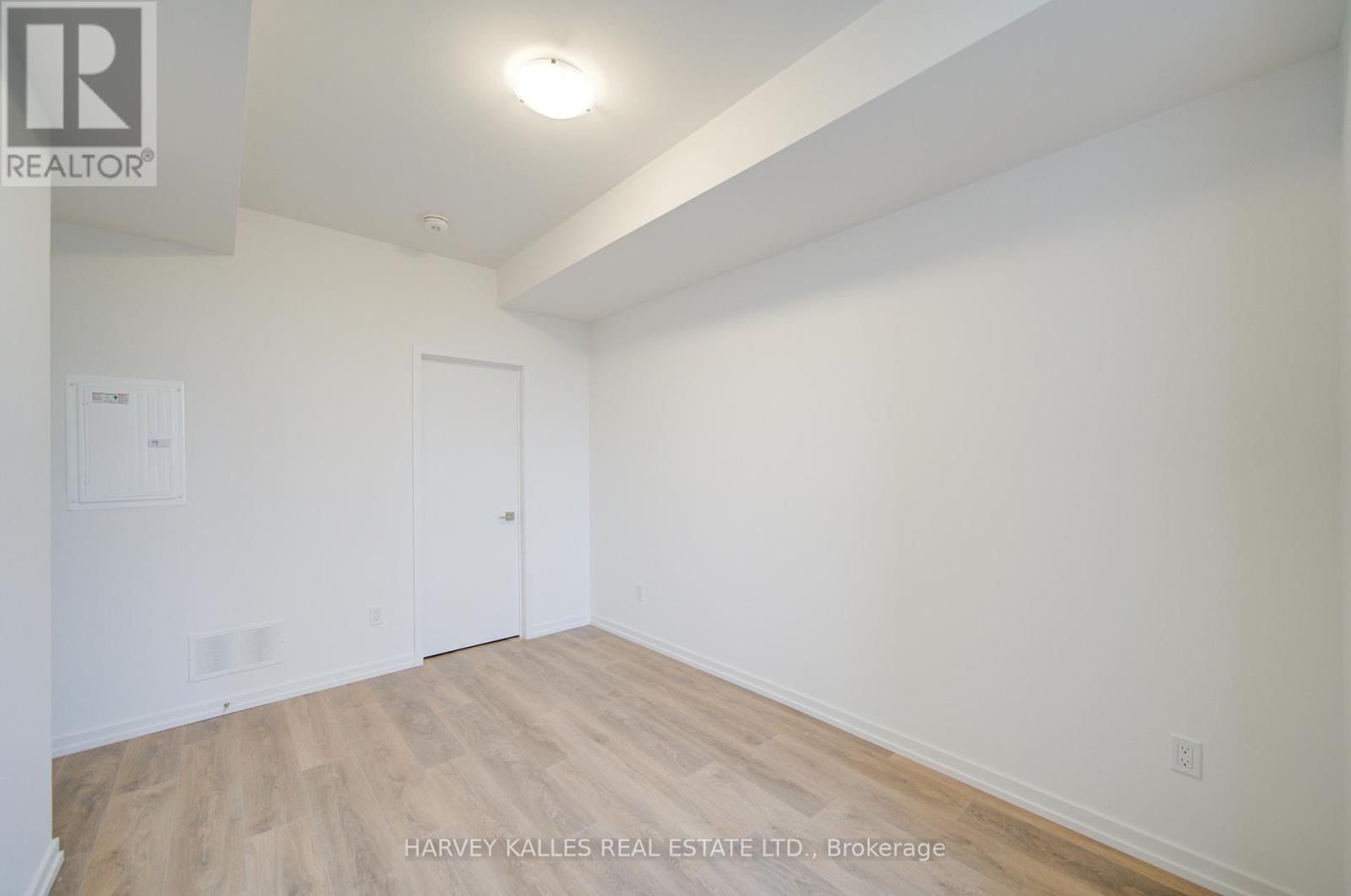 11 - 18 Lytham Green Circle, Newmarket, Ontario  L3Y 0H4 - Photo 26 - N12728750