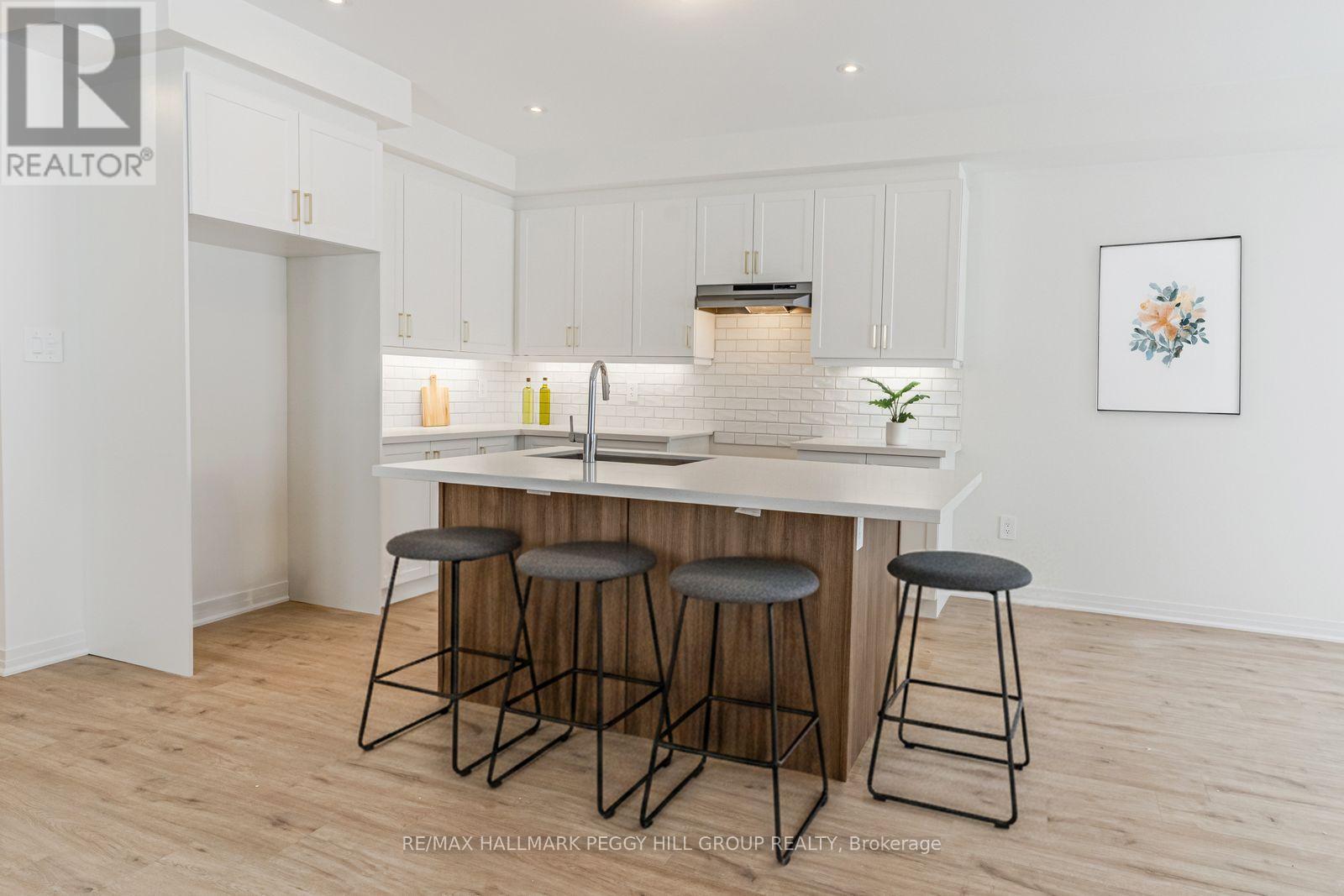 30 Stockholm Road, Barrie, Ontario  L9J 0Z5 - Photo 2 - S12728592