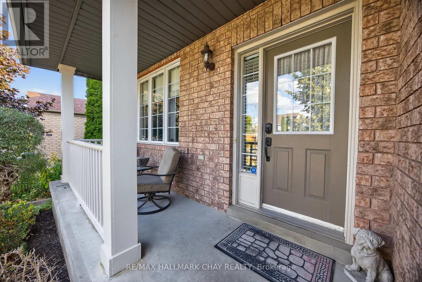 113 Tunbridge Road, Barrie (0 East), Ontario  L4M 6T1 - Photo 5 - S12728612