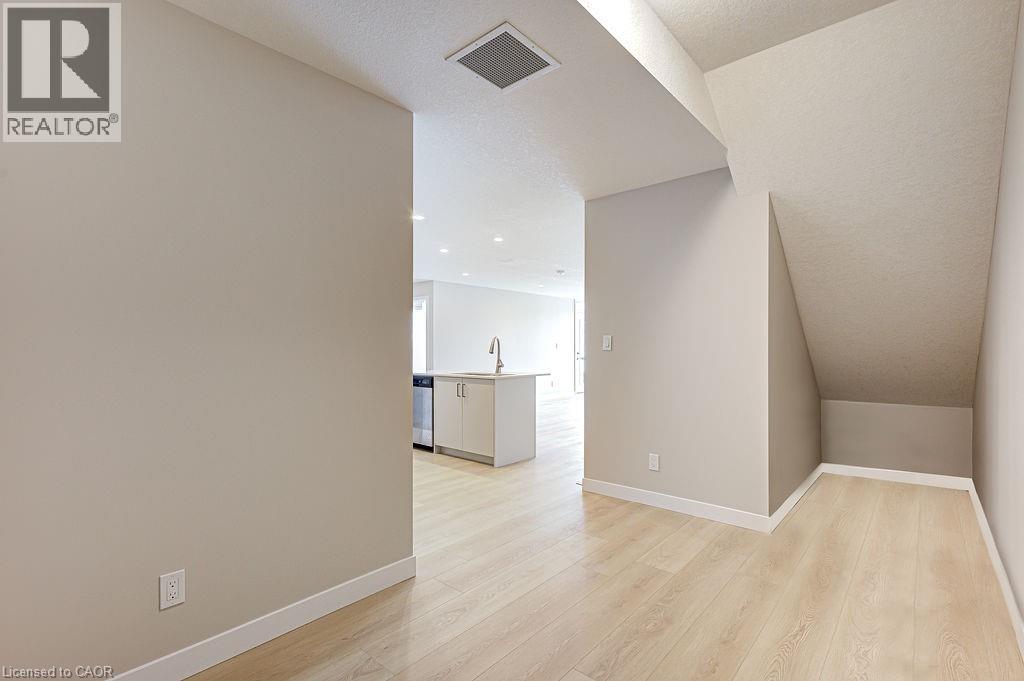 166 Astor Crescent Unit# 302, New Hamburg, Ontario  N3A 2B8 - Photo 13 - 40800886