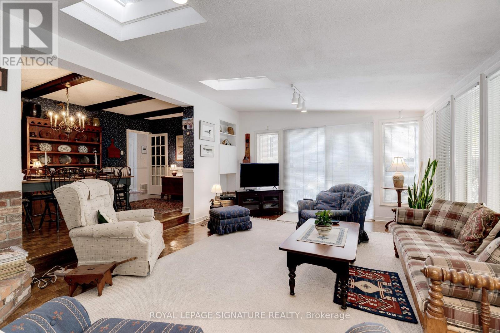 332 Coral Terrace, Oakville, Ontario  L6J 4C4 - Photo 23 - W12694730