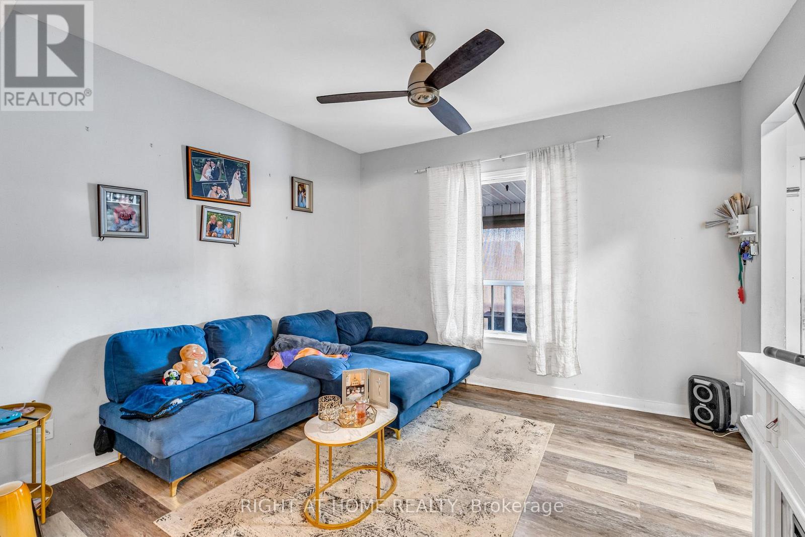 207 Lottridge Street, Hamilton, Ontario  L8L 6V8 - Photo 4 - X12616938