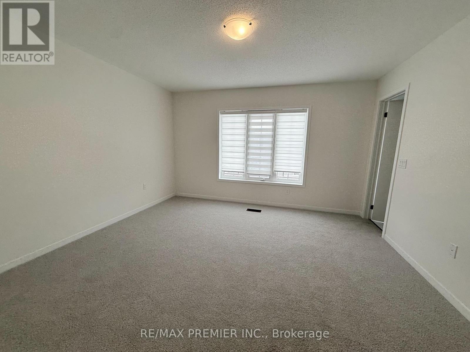 14 Kingbird Common, Cambridge, Ontario N1T 0H4 - Photo 19 - X12632954