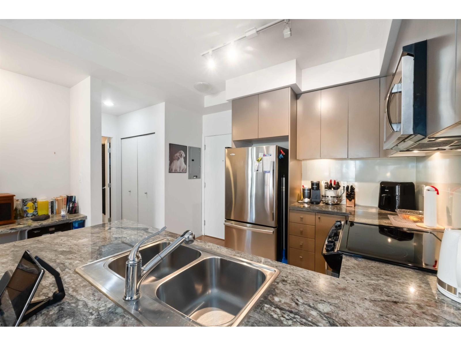 414 6440 194 Street, Surrey, British Columbia  V4N 6J7 - Photo 11 - R3082170