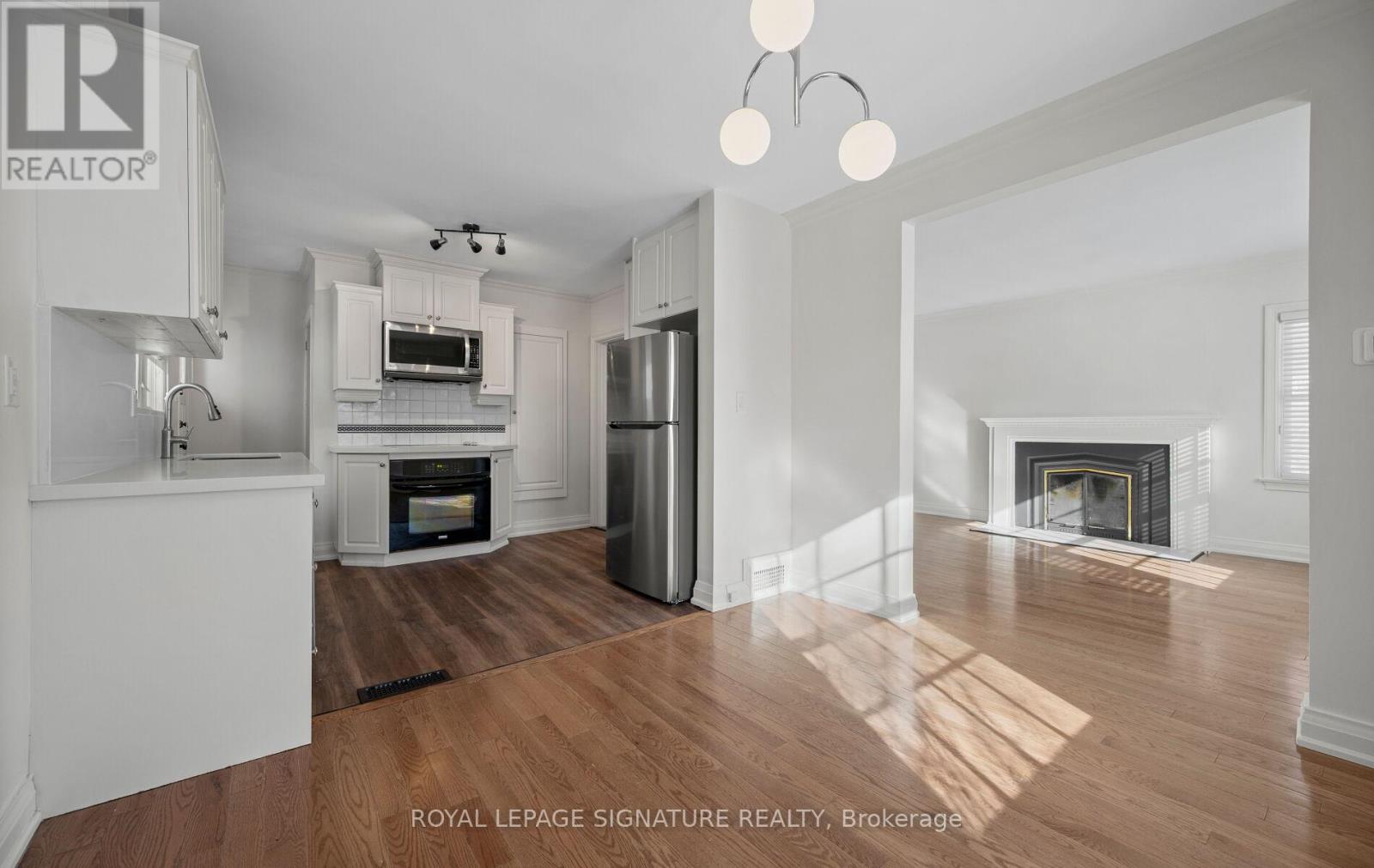 28 Eagle Road, Toronto, Ontario  M8Z 4H5 - Photo 15 - W12728608